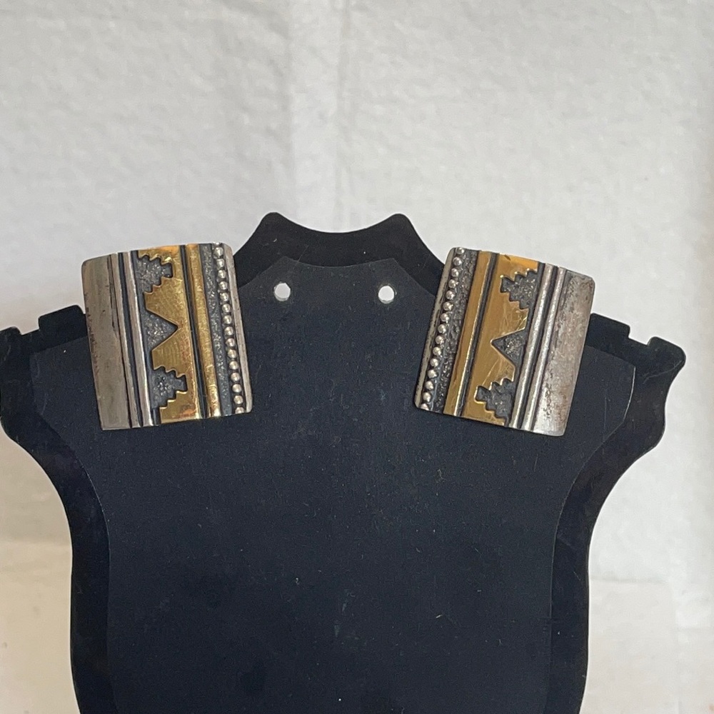 Vintage Thomas Singer Navajo Native American sterling and gold earrings 1”